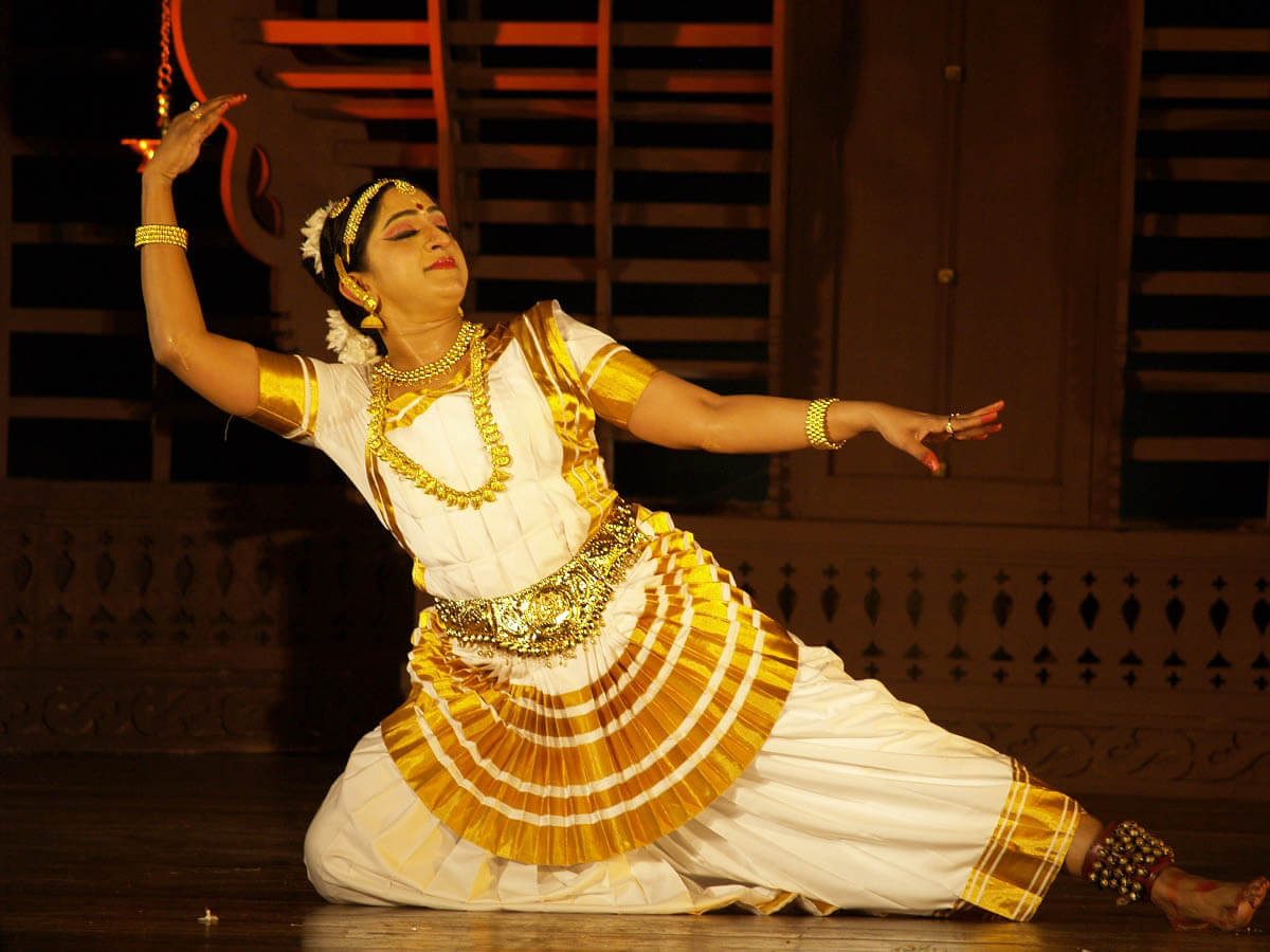 Kathakali dance Kerala classical theatre